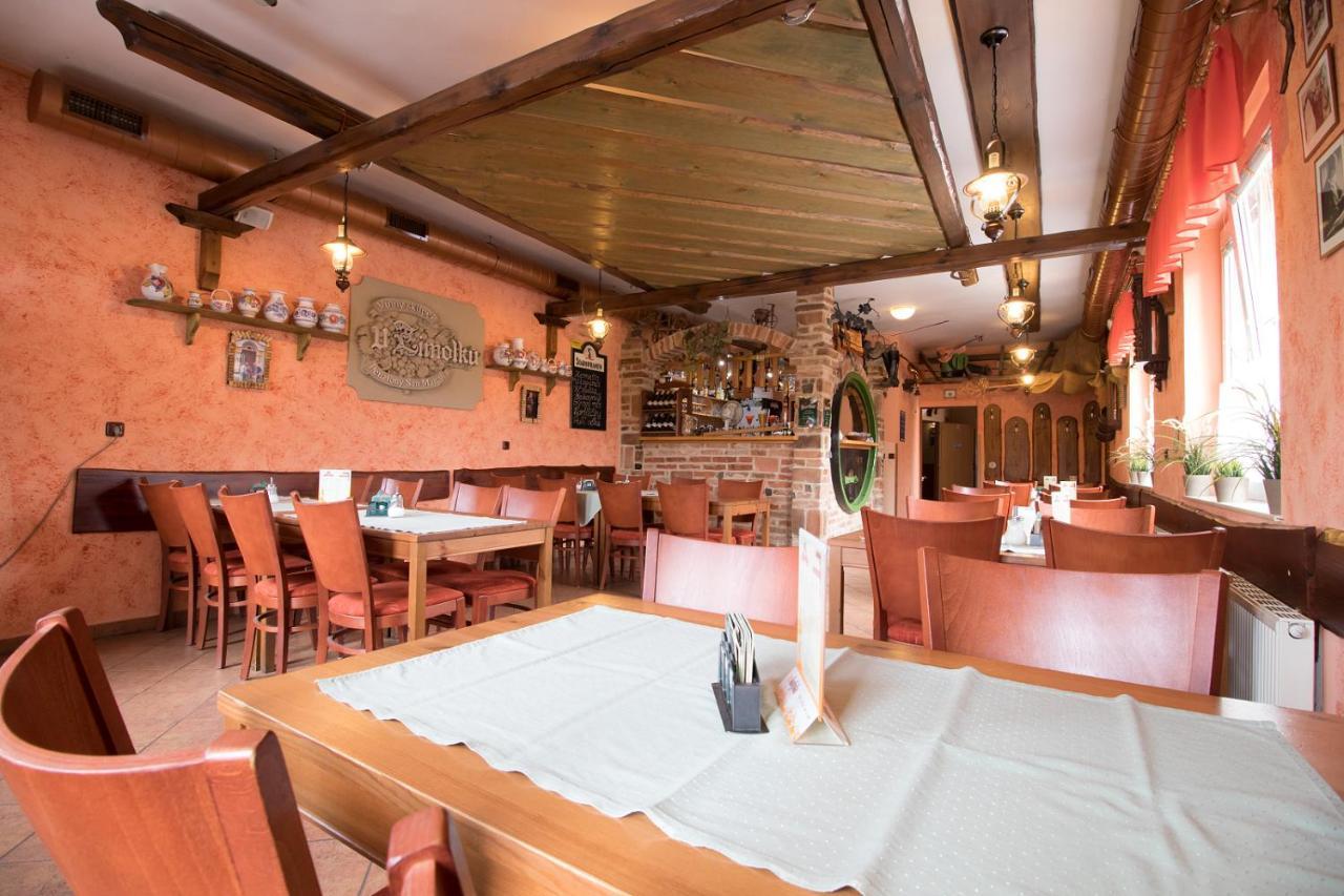 Penzion San Marco - Pod Budama Hotell Mutěnice Exteriör bild